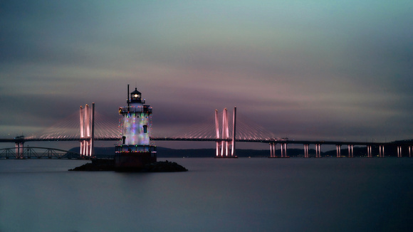 Mario Cuomo Bridge with Tarry Town Lighthouse 10-stop ND filter